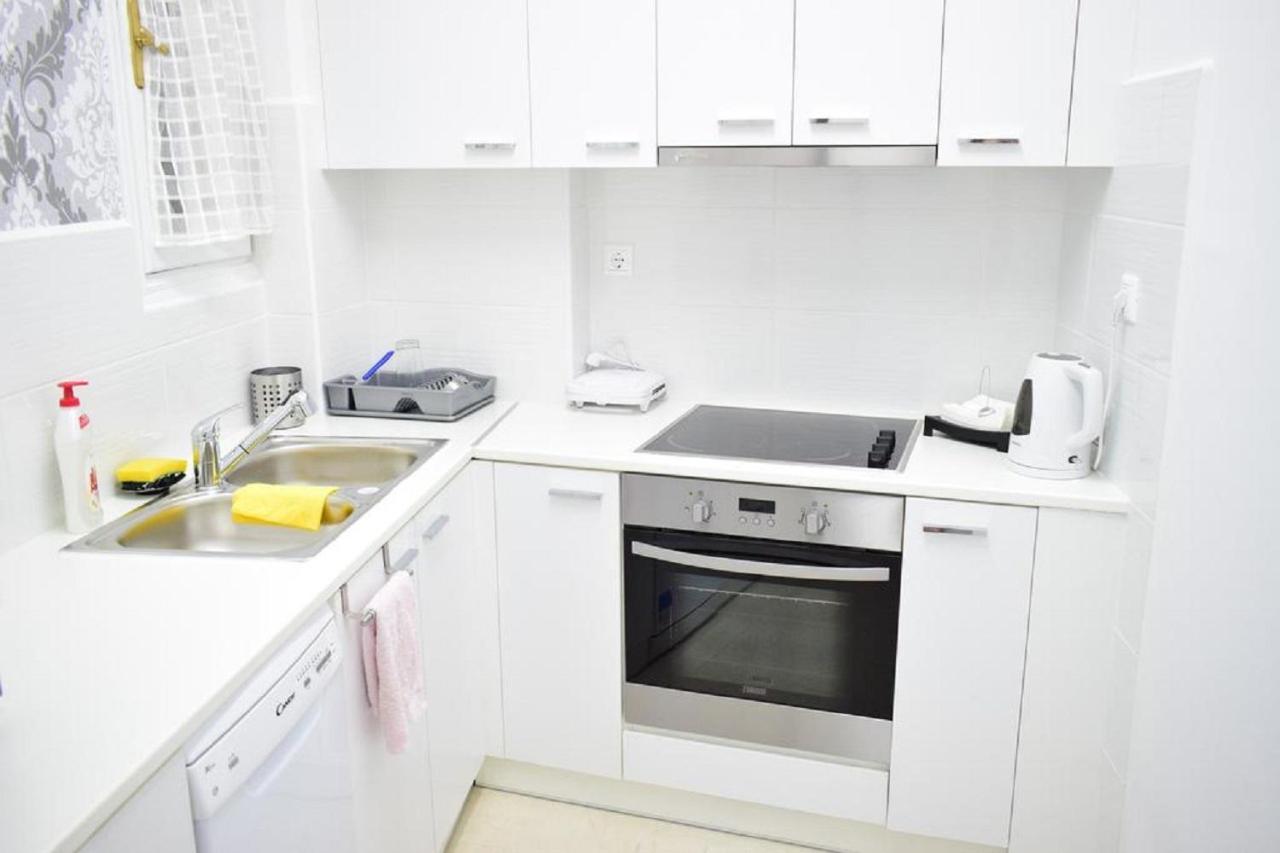 Beautiful Renovated Flat In Athens Apartment Екстериор снимка